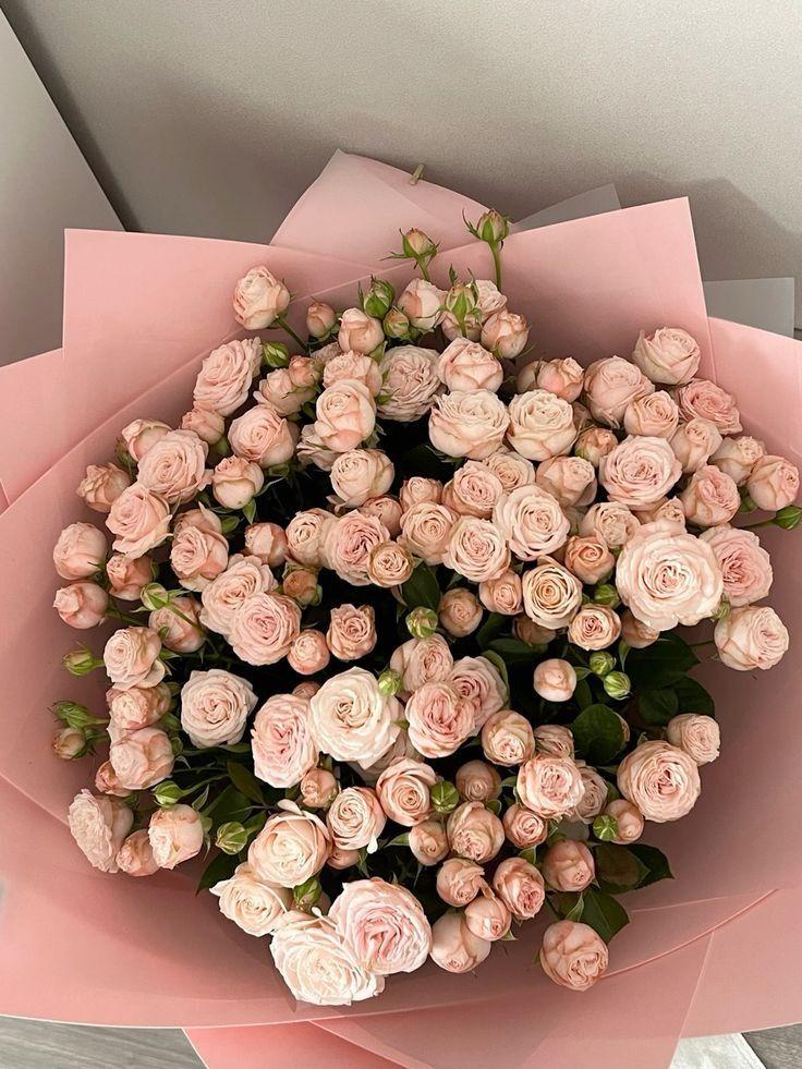 Corporate meeting room with carefully timed floral arrangements that maintain elegance throughout business hours